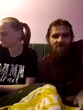 Snapshot of bam420bam chatting on March 9, 2026, 8:40 am bam420bam online show from March 9, 2026, 8:40 am