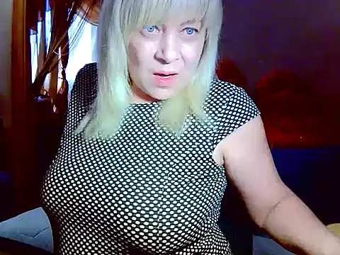 AgoniA7 online show from April 21, 2026, 3:28 pm