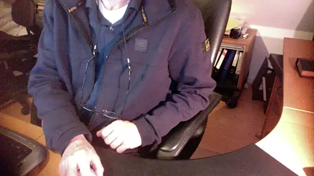 outlaw200 online show from December 9, 2024, 7:29 pm