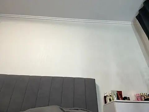 Blondeqlove online show from February 4, 2025, 6:38 pm