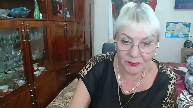 JenaCheim online show from November 3, 2025, 6:36 am