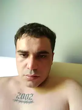 E f online show from February 9, 2026, 1:48 pm