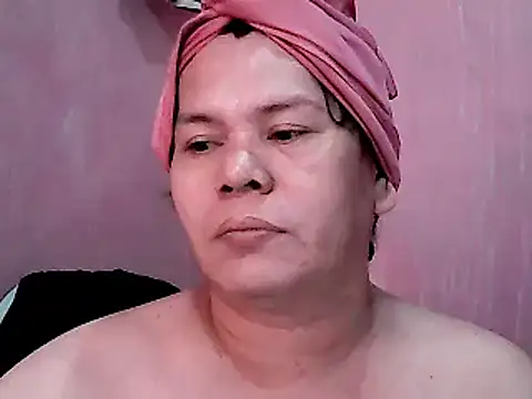 HottyLeciousCum online show from April 20, 2026, 1:36 pm