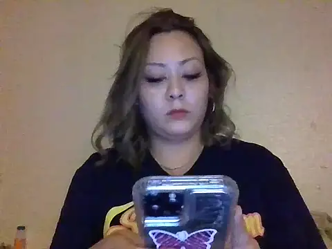 YOUNGFLICKA online show from November 20, 2025, 2:12 am