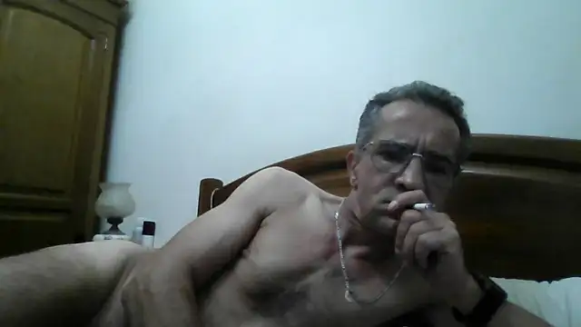 Snapshot of CarlosRocha73 chatting on June 21, 2026, 11:40 pm CarlosRocha73 online show from June 21, 2026, 11:40 pm