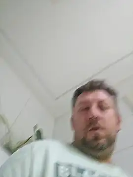 ktmtom247 online show from December 5, 2025, 4:21 am