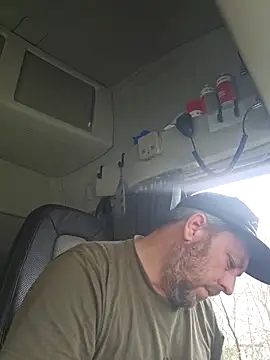 ktmtom247 online show from March 18, 2026, 9:01 am