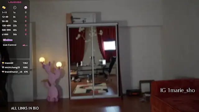 LAUREL HAZEL online show from February 4, 2026, 6:14 pm