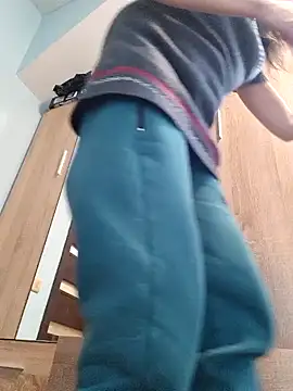 rposhta1991 online show from February 16, 2025, 2:21 pm