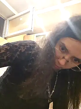 rposhta1991 online show from February 19, 2025, 6:43 pm