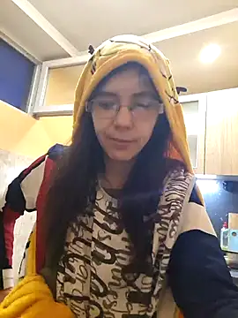 rposhta1991 online show from March 1, 2025, 4:22 pm