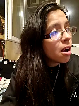 rposhta1991 online show from March 11, 2025, 5:02 pm