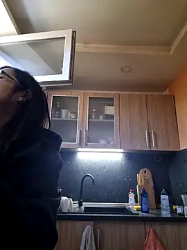 rposhta1991 online show from October 16, 2025, 6:14 am