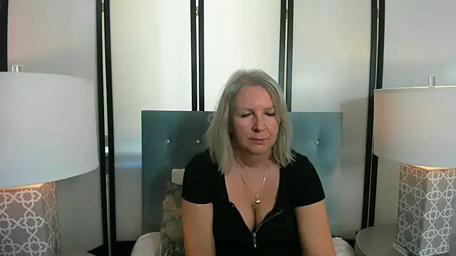 EricaTop online show from February 9, 2025, 9:26 am