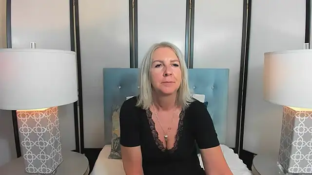 Snapshot of EricaTop chatting on July 1, 2026, 7:02 pm EricaTop online show from July 1, 2026, 7:02 pm