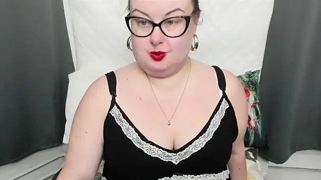 dirtyBonnie online show from March 4, 2025, 7:01 pm