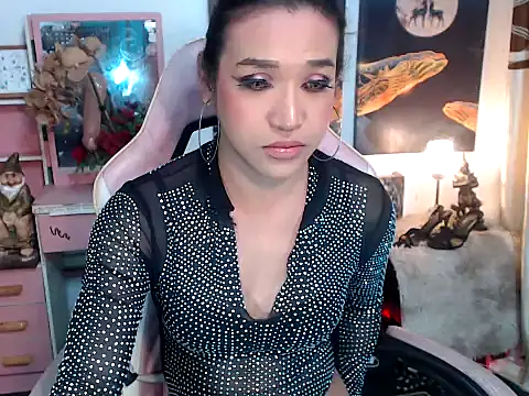 AsianMariaTs online show from November 25, 2025, 5:02 pm