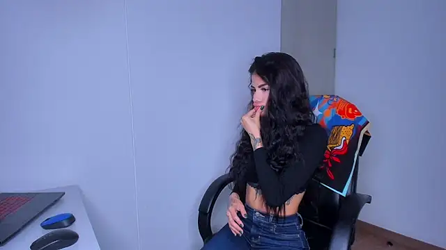 Lisegg  online show from March 31, 2026, 10:37 am