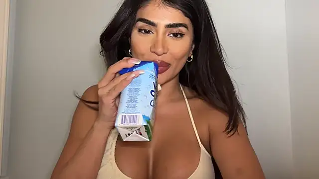 Snapshot of ArabicBarbie chatting on February 5, 2025, 11:50 pm ArabicBarbie online show from February 5, 2025, 11:50 pm