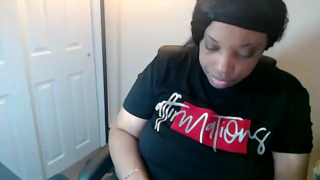 Sexymona1218 online show from January 15, 2026, 10:31 am