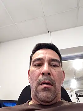 dick81 online show from May 6, 2026, 11:48 am