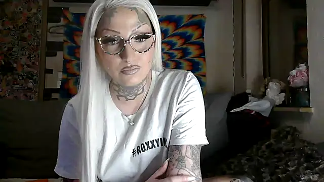 RoxxyInk online show from January 9, 2026, 1:41 am