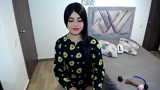 Snapshot of kamila_martin chatting on October 25, 2025, 8:14 pm kamila martin online show from October 25, 2025, 8:14 pm