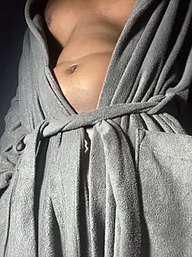 Snapshot of Curvy_conda chatting on March 1, 2026, 6:15 am Curvy conda online show from March 1, 2026, 6:15 am