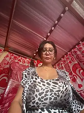 sweetieme online show from April 1, 2026, 2:56 am