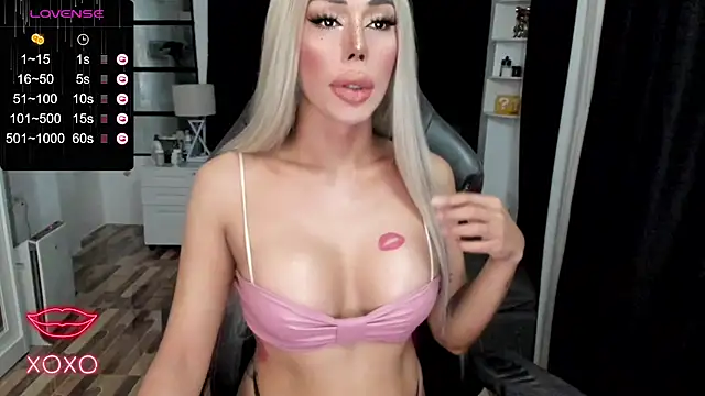 Forever MissCandace online show from September 28, 2025, 11:54 pm