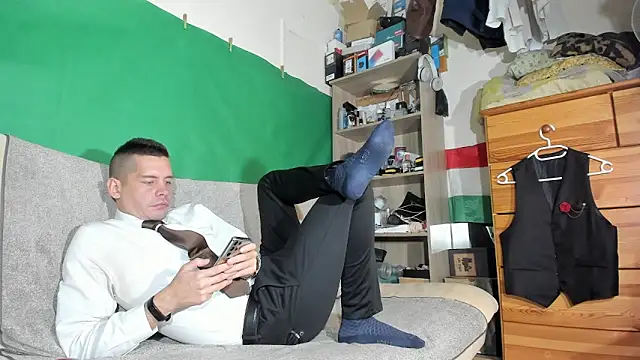 viraglaci18xh online show from November 5, 2025, 3:34 pm