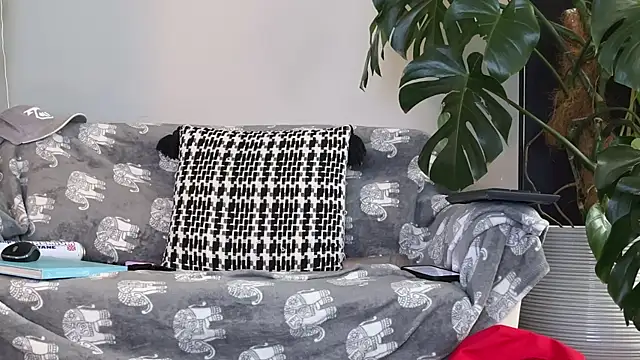 bestofdoseswirls online show from March 25, 2026, 3:51 pm