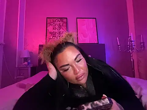  MelinaCurves  online show from January 27, 2025, 12:01 am