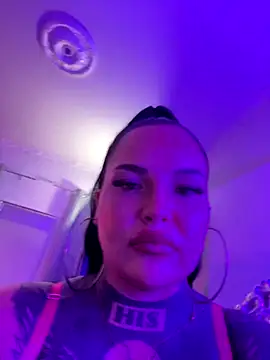  MelinaCurves  online show from September 20, 2025, 9:05 pm