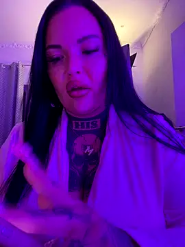  MelinaCurves  online show from October 5, 2025, 9:02 pm