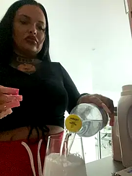  MelinaCurves  online show from October 23, 2025, 9:02 pm