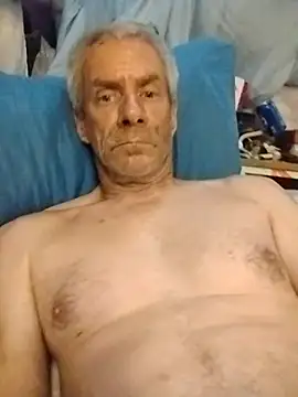 Biknight online show from April 15, 2026, 1:34 am