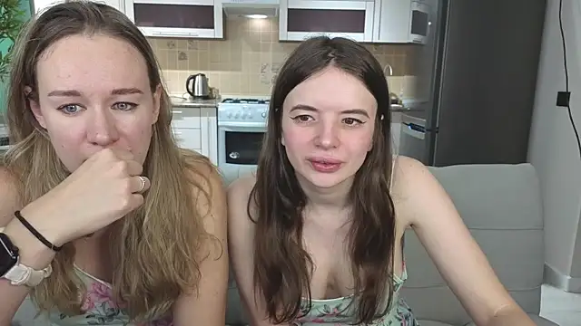 Snapshot of Naughty_Alice chatting on February 16, 2026, 6:20 am Naughty Alice online show from February 16, 2026, 6:20 am