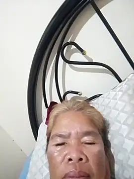 sexylizzy4u online show from February 13, 2025, 7:42 pm