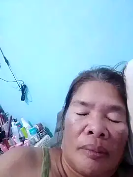 sexylizzy4u online show from March 14, 2025, 2:08 pm