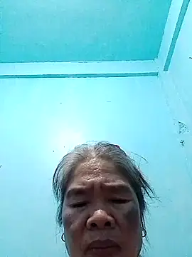 sexylizzy4u online show from April 18, 2026, 5:50 pm