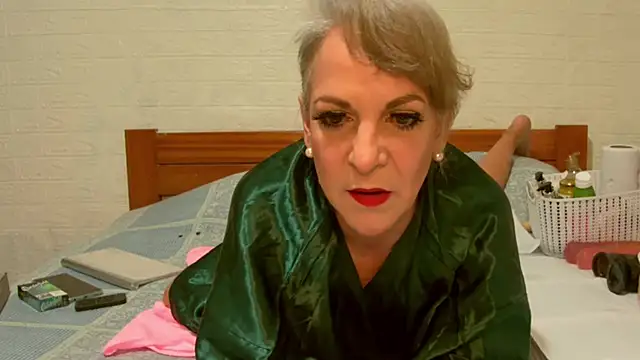 Snapshot of awild_kitten chatting on January 5, 2025, 9:15 am awild kitten online show from January 5, 2025, 9:15 am