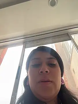 emilyjohanson online show from April 21, 2026, 7:06 pm