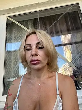 Hotnessi online show from September 22, 2025, 9:11 am