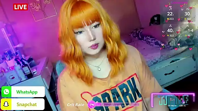 HOTnWILDalice online show from October 13, 2025, 1:38 am