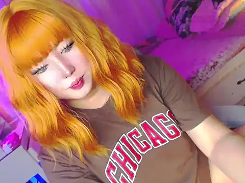 HOTnWILDalice online show from April 21, 2026, 2:15 am