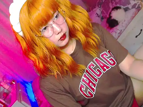 HOTnWILDalice online show from June 3, 2026, 3:42 am