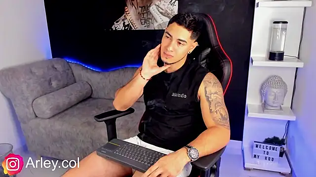 Dimitri Colleman online show from December 31, 2024, 3:23 am