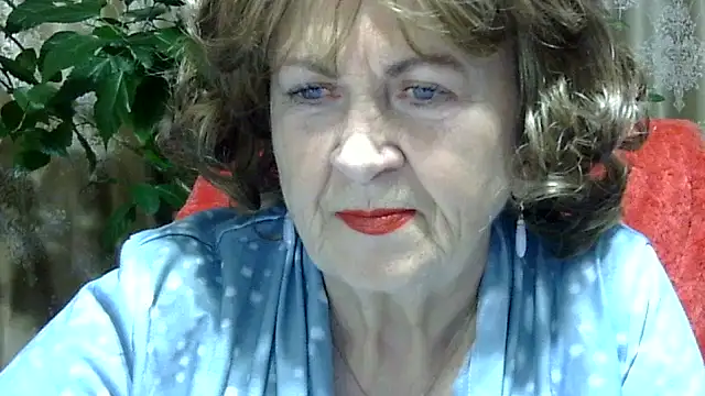 Emma52610 online show from December 3, 2025, 2:59 pm