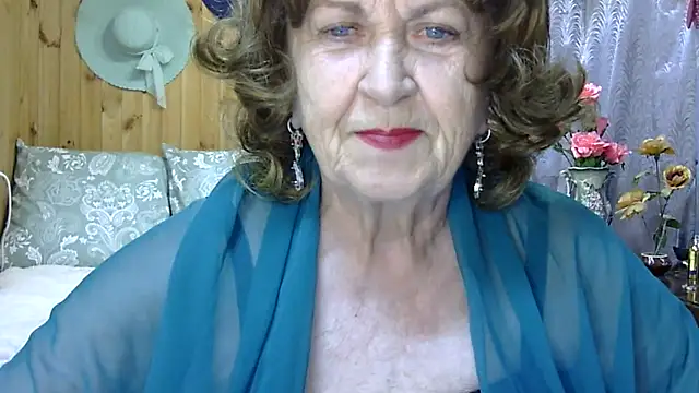 Snapshot of Emma52610 chatting on June 3, 2026, 4:23 pm Emma52610 online show from June 3, 2026, 4:23 pm